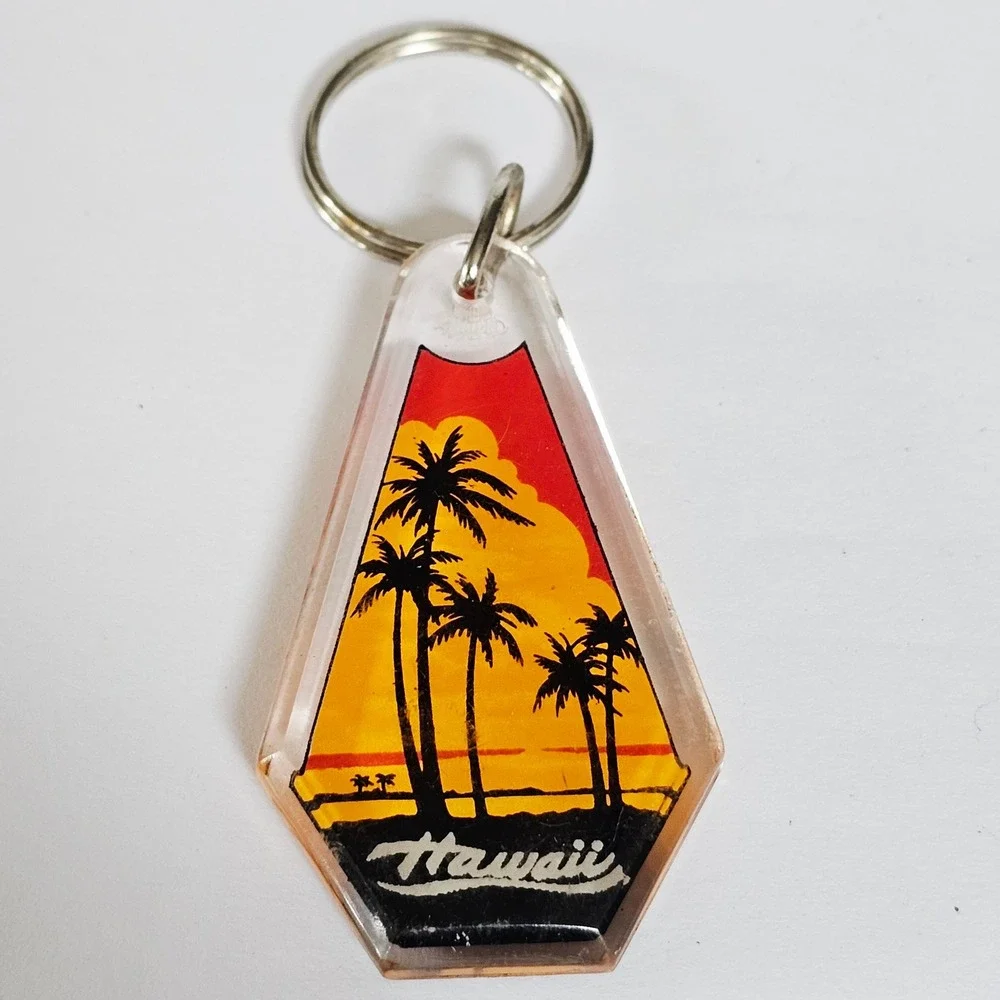 Vintage Hawaii Keychain Palm Trees Sunset Acrylic Souvenir Island Travel Retro